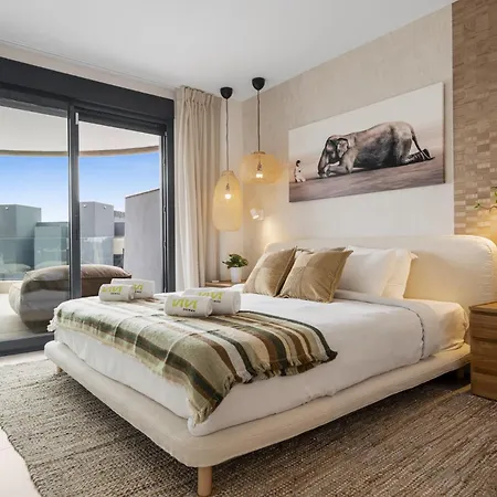 Vivi Homes - Eros Luxury, Pool, Sauna, Gym & Terrace *