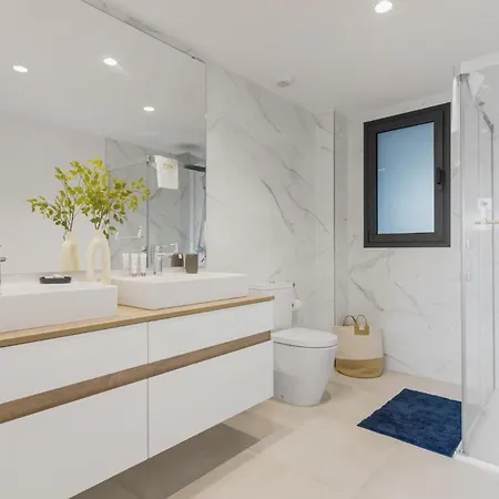 Apartment Vivi Homes - Eros Luxury, Pool, Sauna, Gym & Terrace *