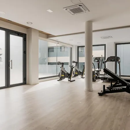 Vivi Homes - Eros Luxury, Pool, Sauna, Gym & Terrace *