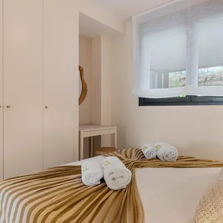 Vivi Homes - Eros Luxury, Pool, Sauna, Gym & Terrace